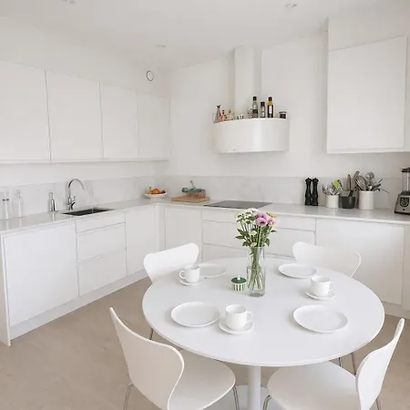 아파트 Modern House In 15 Min To 10 Min To Airport 베르겐