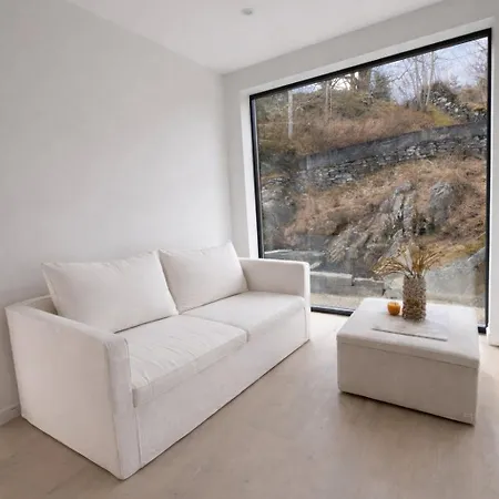 Modern House In 15 Min To 10 Min To Airport *