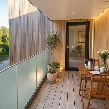 Modern House In 15 Min To 10 Min To Airport 아파트